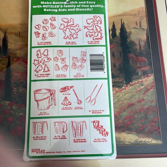 Red or Green Cookie Cutters  Christmas Press Cookie Decorating Nativity Scene. - Picture 5 of 8